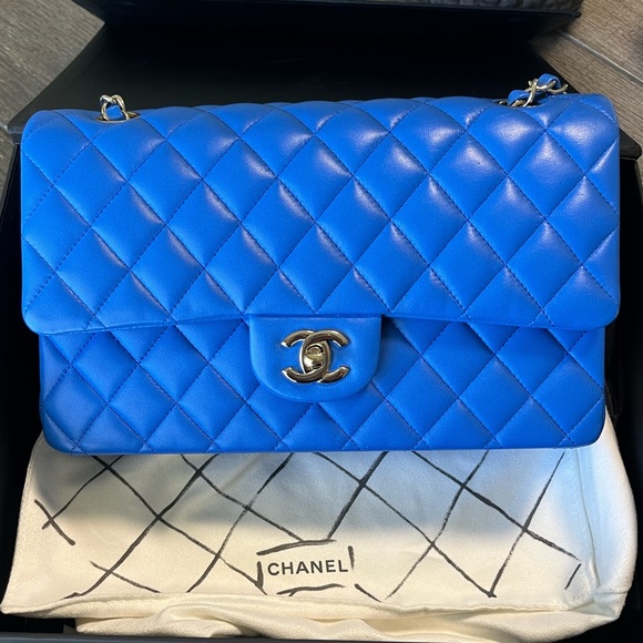 Chanel Electric Blue Medium Double Flap Bag - Picture 3 of 13